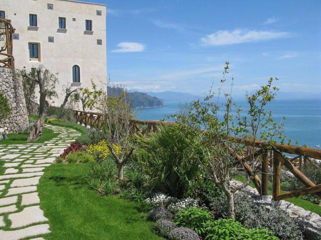 Monastero Santa Rosa Hotel & Spa Conca dei Marini Luaran gambar