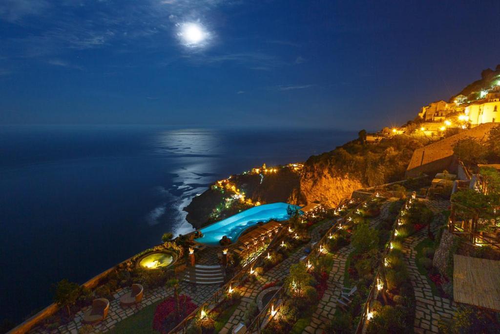 Monastero Santa Rosa Hotel & Spa Conca dei Marini Luaran gambar